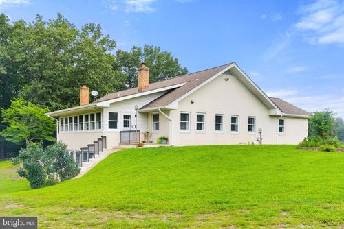 5628 Free State Rd, Marshall, VA, 20115-2519 | Card Image
