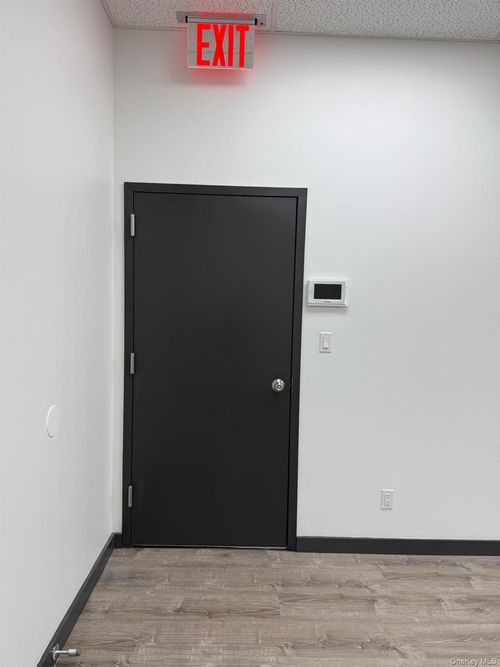 2-front-359 Saint Nicholas Avenue, New York, NY, 11385 | Card Image