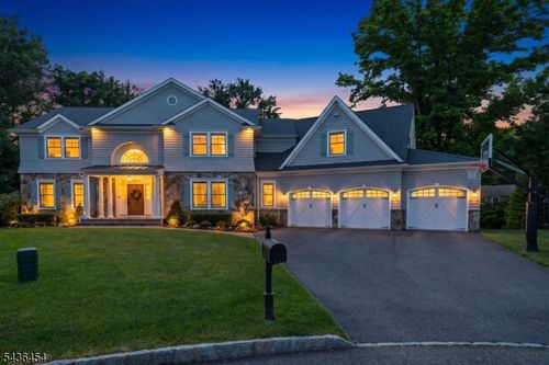 2 Weimer Ct, Allendale, NJ, 07401-1338 | Card Image