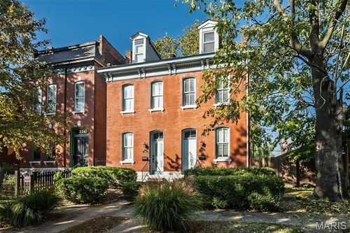 2243 Jules St, Saint Louis, MO, 63104-2715 | Card Image