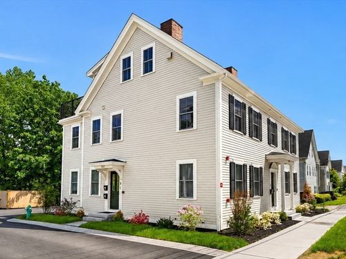 b-101B Market St, Amesbury, MA, 01913-1725 | Card Image