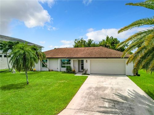 6049 Perthshire Ln, FORT MYERS, FL, 33908-4498 | Card Image