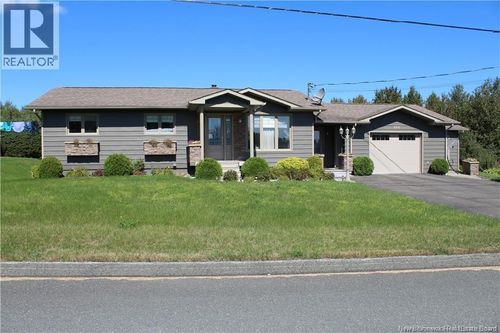 600 5th Ave, Grand-Sault/Grand Falls, NB, E3Z | Card Image