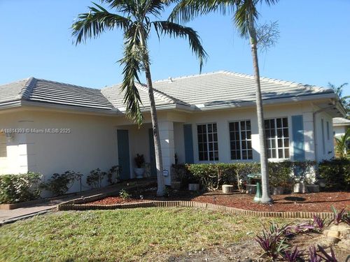 325 Nw 17th Ave, Pompano Beach, FL, 33069-2867 | Card Image