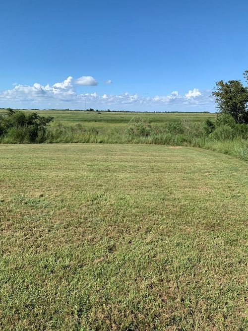 29-28-29 Marlin Dr, Palacios, TX, 77465-4258 | Card Image