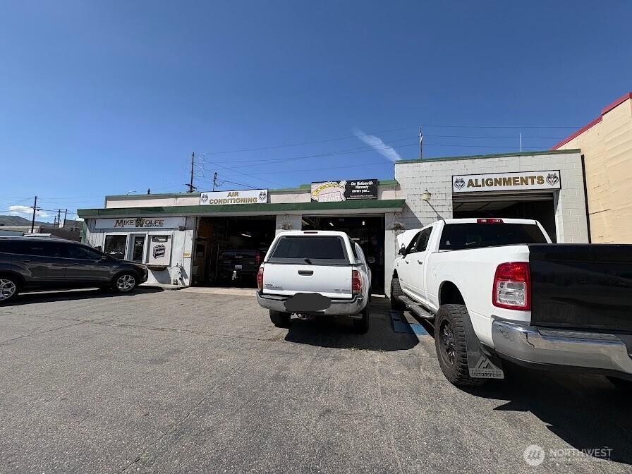 724 S Wenatchee Ave, Wenatchee, WA 98801