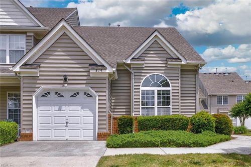 814 Devereaux Dr, Virginia Beach, VA, 23462-5288 | Card Image