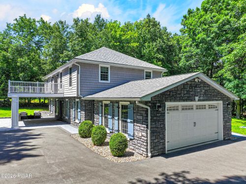 141 Privet Ln, Milford, PA, 18337-7587 | Card Image