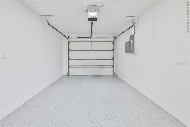 1 Car Oversized Garage | Image 32