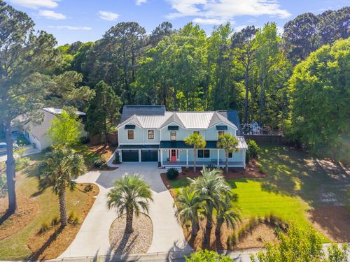 978 Law Ln, Mount Pleasant, SC, 29464-9525 | Card Image