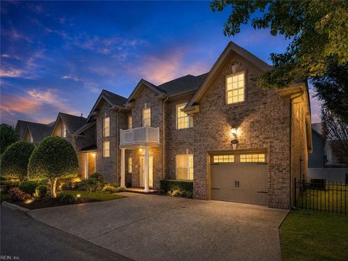 1037 Horton Pl, Virginia Beach, VA, 23454-6054 | Card Image