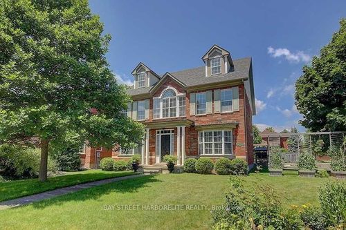 393 Ambleside Drive, Oakville, ON, L6H6P4 | Card Image