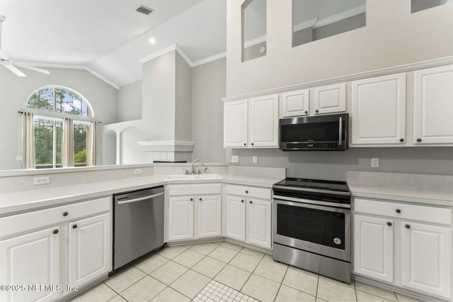 9166 Spindletree Way, House other with 4 bedrooms, 3 bathrooms and null parking in JACKSONVILLE FL | Image 22