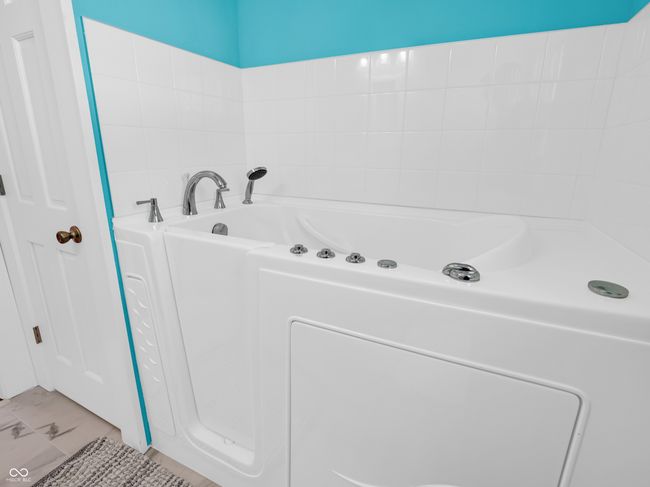 87 S 10 Th Ave, House other with 3 bedrooms, 2 bathrooms and null parking in Beech Grove IN | Image 16