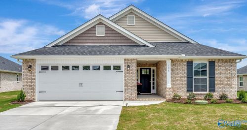 113 Sidney Ruth Dr, New Market, AL, 35761-7301 | Card Image