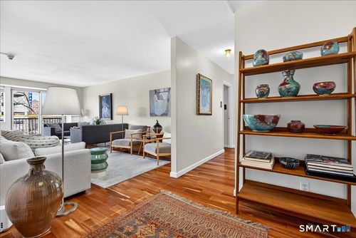 apt-5d-100 York St, New Haven, CT, 06511-5611 | Card Image