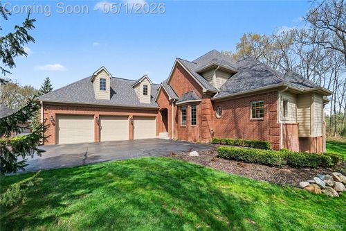 3650 Honors Way, Howell, MI, 48843-7498 | Card Image