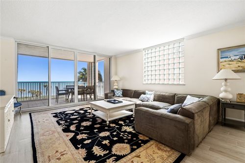 apt-208-8866 N Sea Oaks Way, Vero Beach, FL, 32963-4195 | Card Image