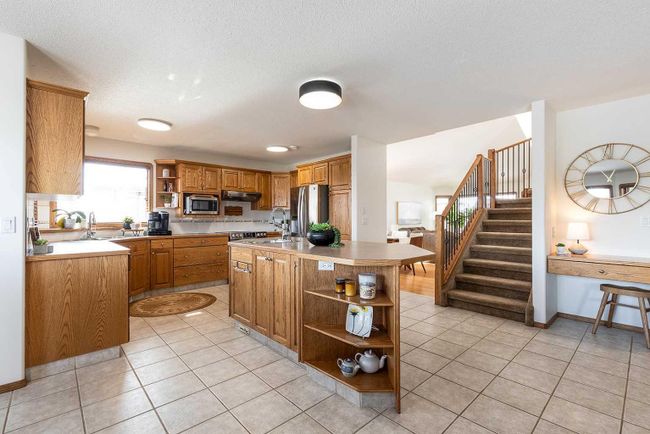 37 Stein Close Se, Home with 6 bedrooms, 3 bathrooms and 7 parking in Medicine Hat AB | Image 14