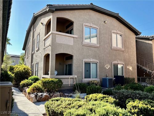 2073-8985 S Durango Dr, Las Vegas, NV, 89113-6117 | Card Image