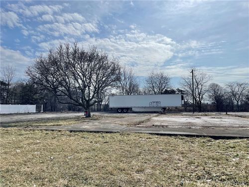 355 Kensington Ave, Buffalo, NY, 14214-2827 | Card Image