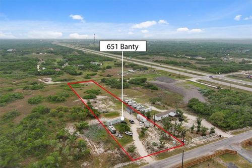 651 Banty Ln, Aransas Pass, TX, 78336-3068 | Card Image