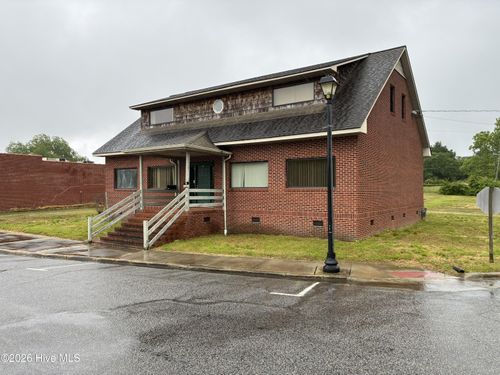 212 W Water St, Plymouth, NC, 27962-1212 | Card Image