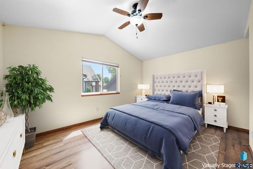 2004 E Briar Den Ct Court, Sioux Falls, SD, 57108 | Card Image