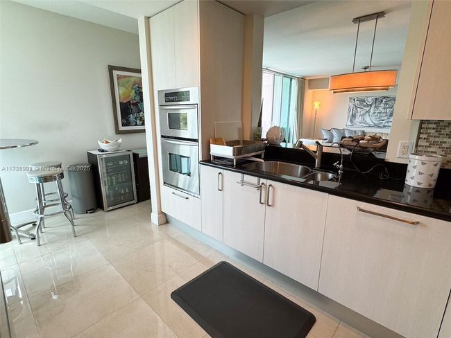 APT-412 - 19400 Turnberry Way, Condo with 3 bedrooms, 3 bathrooms and null parking in Aventura FL | Image 7