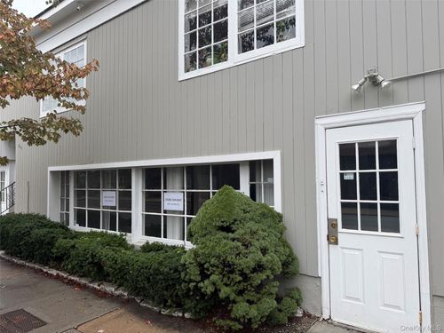 20 Bryant Ave, Roslyn, NY, 11576-1162 | Card Image
