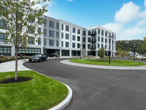 203-80 Constitution Ave, Portsmouth, NH, 03801-6133 | Card Image