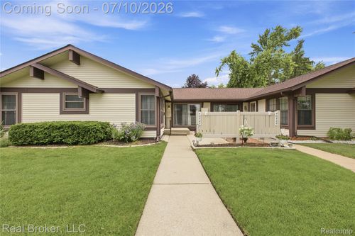 73-40424 Newport Dr, Plymouth, MI, 48170-4737 | Card Image