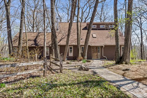 N1930 Forest Ridge Dr, Shelby, WI, 54601 | Card Image