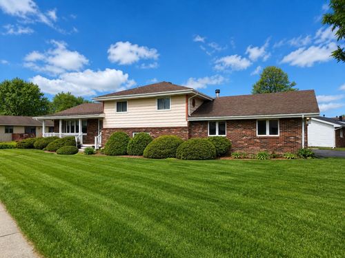 2446 Rolling Hill Dr, Dyer, IN, 46311 | Card Image