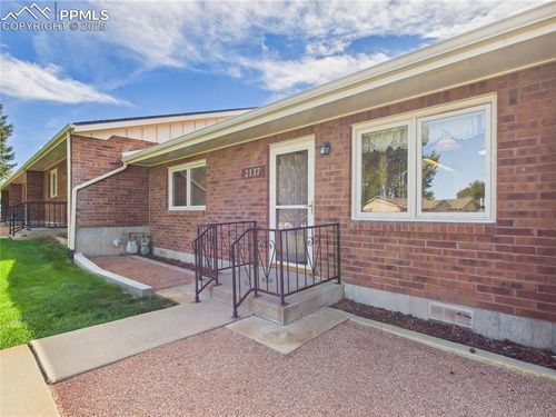 2137 Chautard Dr, Pueblo, CO, 81005-2600 | Card Image