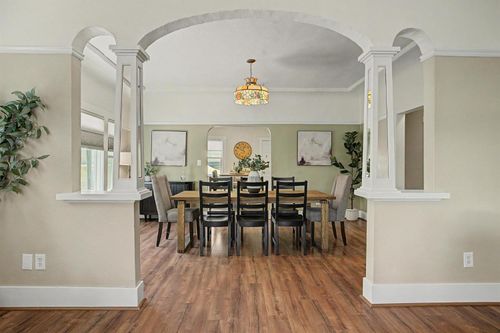1914 7th Street, Sacramento, CA, 95811 | Card Image