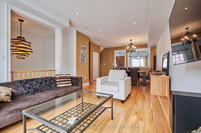 4 Isaac Devins Ave, House attached with 3 bedrooms, 4 bathrooms and 1 parking in Vaughan ON | Image 6