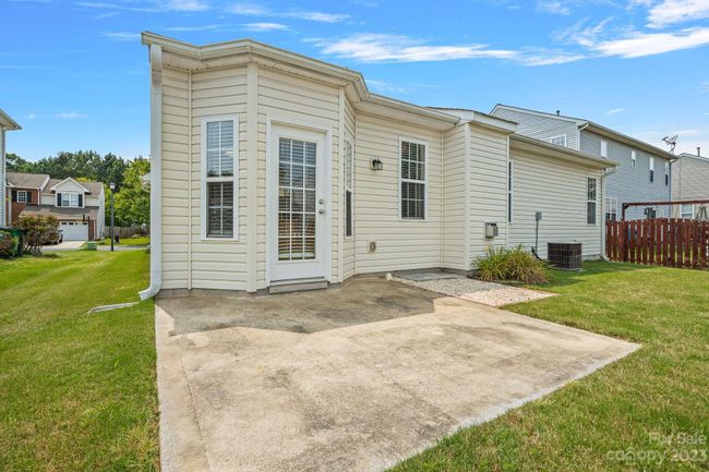9814 Forest Run Ln, House other with 3 bedrooms, 2 bathrooms and null parking in Charlotte NC | Image 22