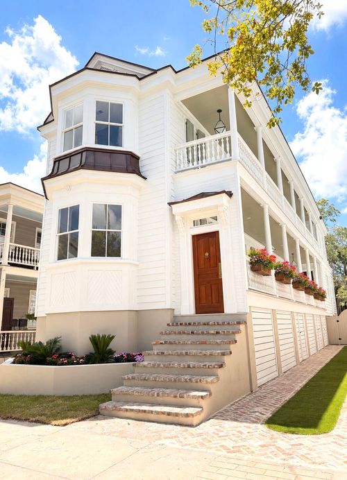 175 1/2 Wentworth St, Charleston, SC, 29401-1294 | Card Image