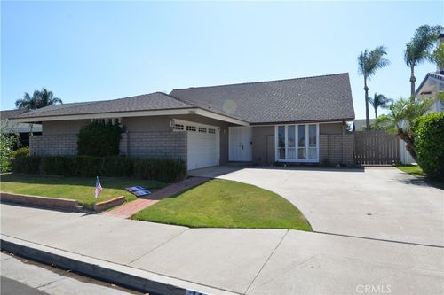 21081 Strathmoor Ln, Huntington Beach, CA, 92646 | Card Image