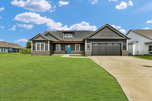 2834 Stone Creek Boulevard, Urbana, IL, 61802 | Card Image