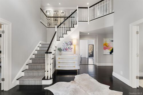 62 Old Orchard Ln, Scarsdale, NY, 10583-4310 | Card Image