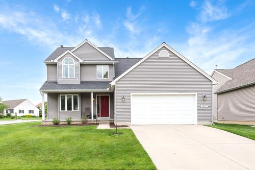 6837 Wellington Dr, Dexter, MI, 48130-2514 | Card Image