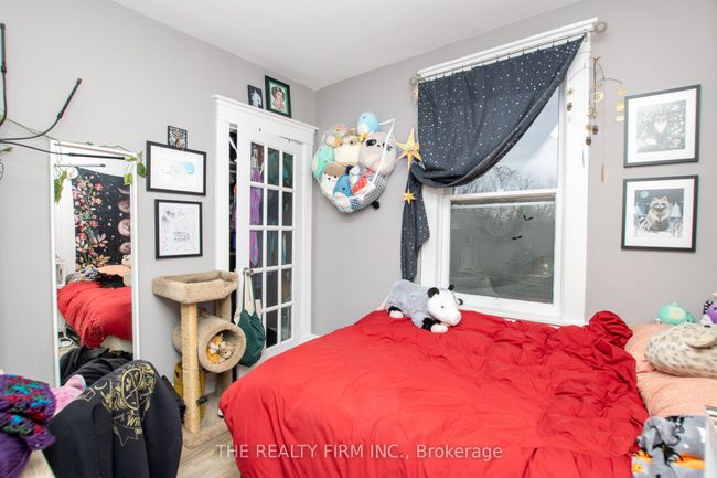 666 Lorne Ave, Home with 5 bedrooms, 3 bathrooms and 1 parking in London ON | Image 11