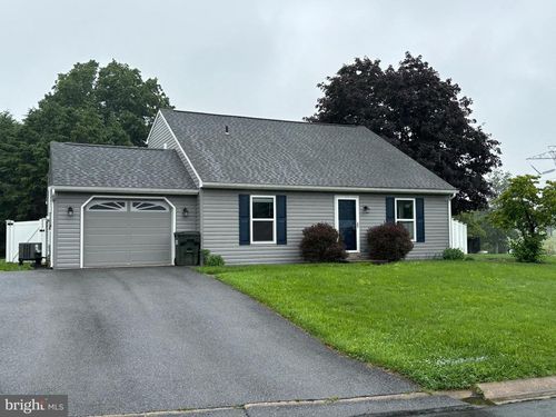 3 Blue Jay Dr, STEVENS, PA, 17578-9715 | Card Image