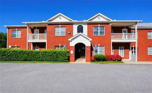 524-7712 Autry Cir, Douglasville, GA, 30134-5743 | Card Image
