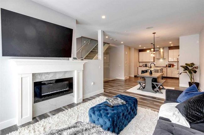 620 2 Street Ne, Home with 3 bedrooms, 2 bathrooms and 8 parking in Calgary AB | Image 11