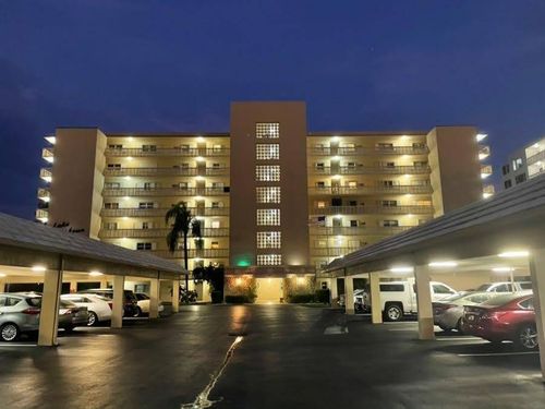 apt-805-501 Lake Shore Dr, Lake Park, FL, 33403-3579 | Card Image
