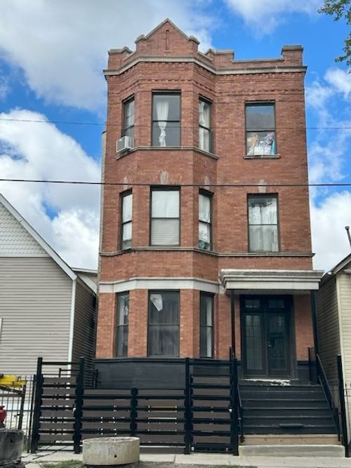 2-1628 N Kimball Ave, Chicago, IL, 60647-4839 | Card Image