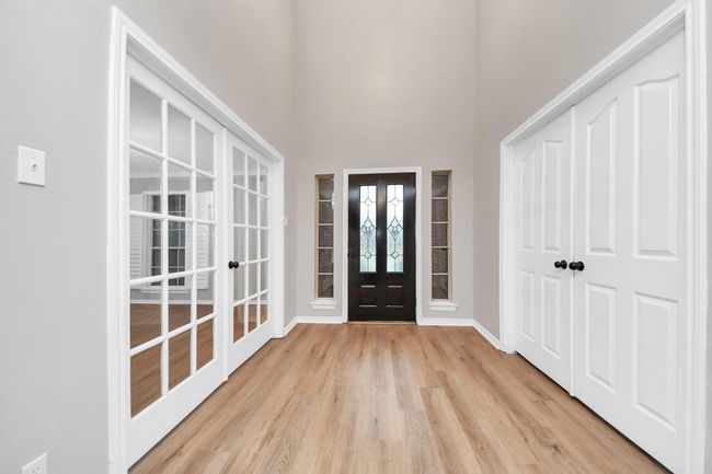 1410 Long View Dr, House other with 5 bedrooms, 4 bathrooms and 3 parking in Pearland TX | Image 4